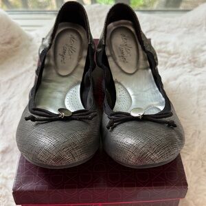 New Women’s Dexflex Comfort Ballet Flats 12W